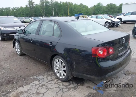 2010 Volkswagen Jetta Wolfsburg Edition из США, поврежденный, VIN 3VWRA7AJ6AM091758